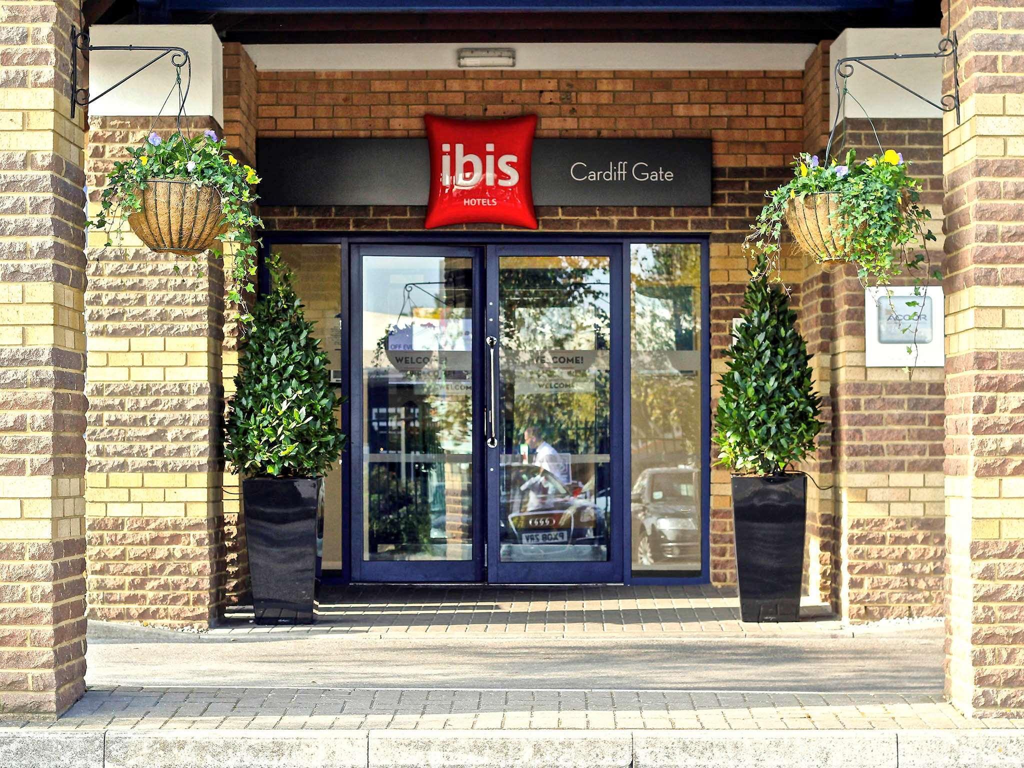 Ibis Cardiff Gate - International Business Park Hotel Buitenkant foto